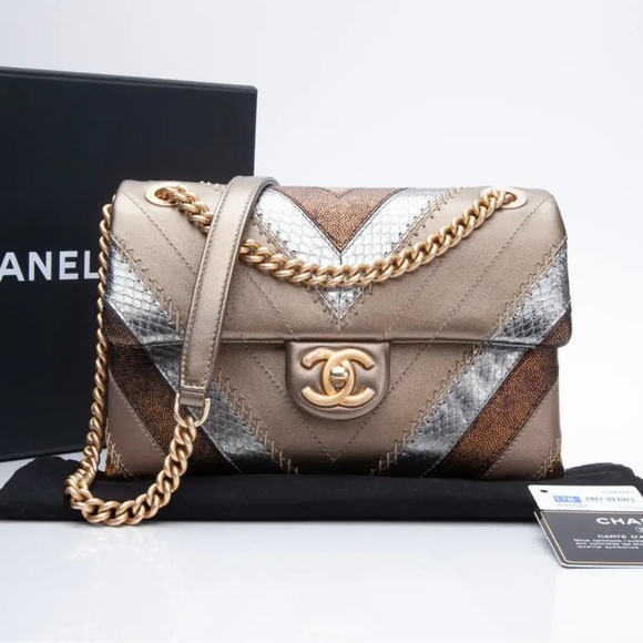 Chanel Flap Bag - Picture 1 of 10
